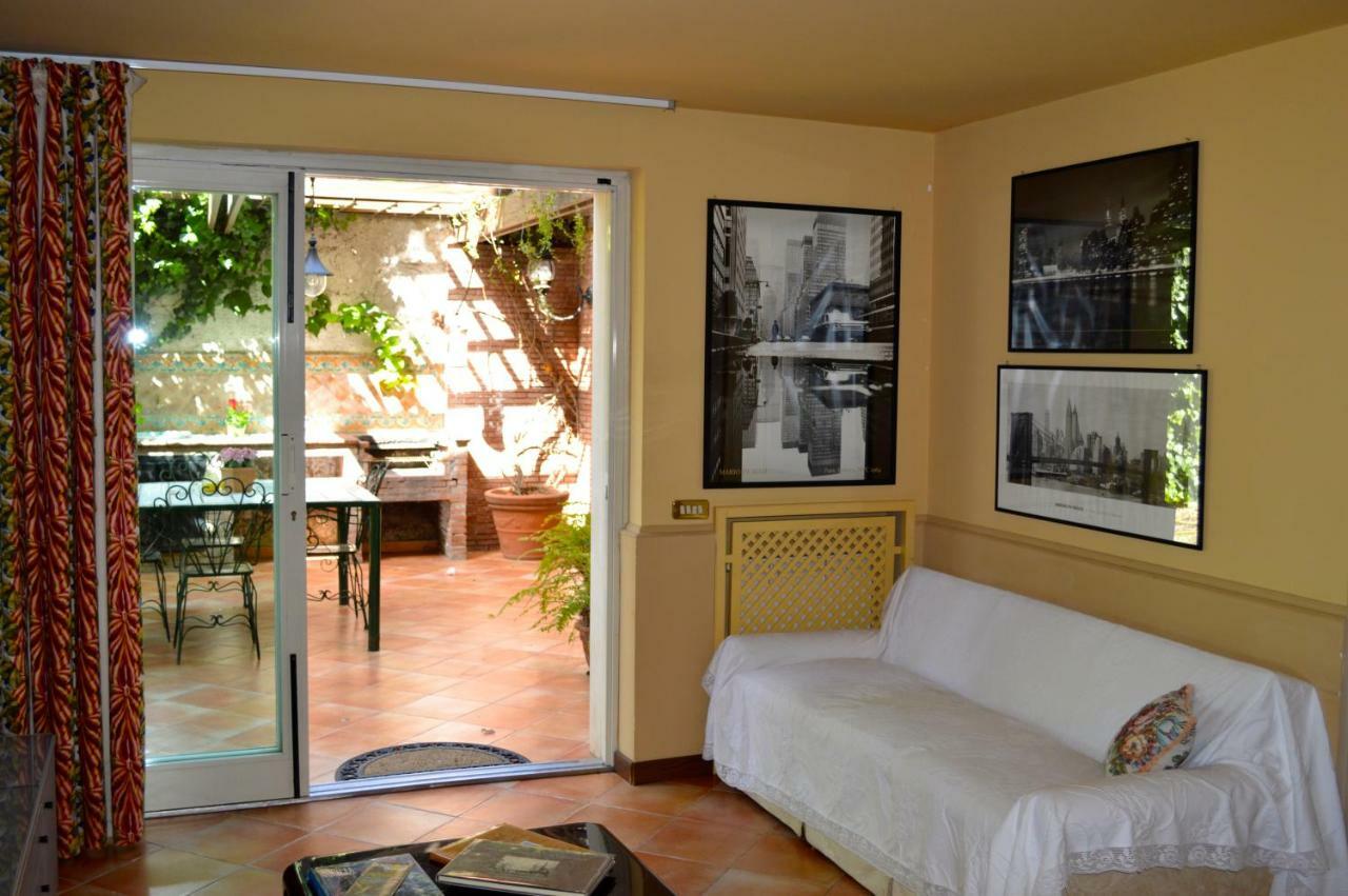 Casa Magnolia Apartment Гравина ди Катания Екстериор снимка