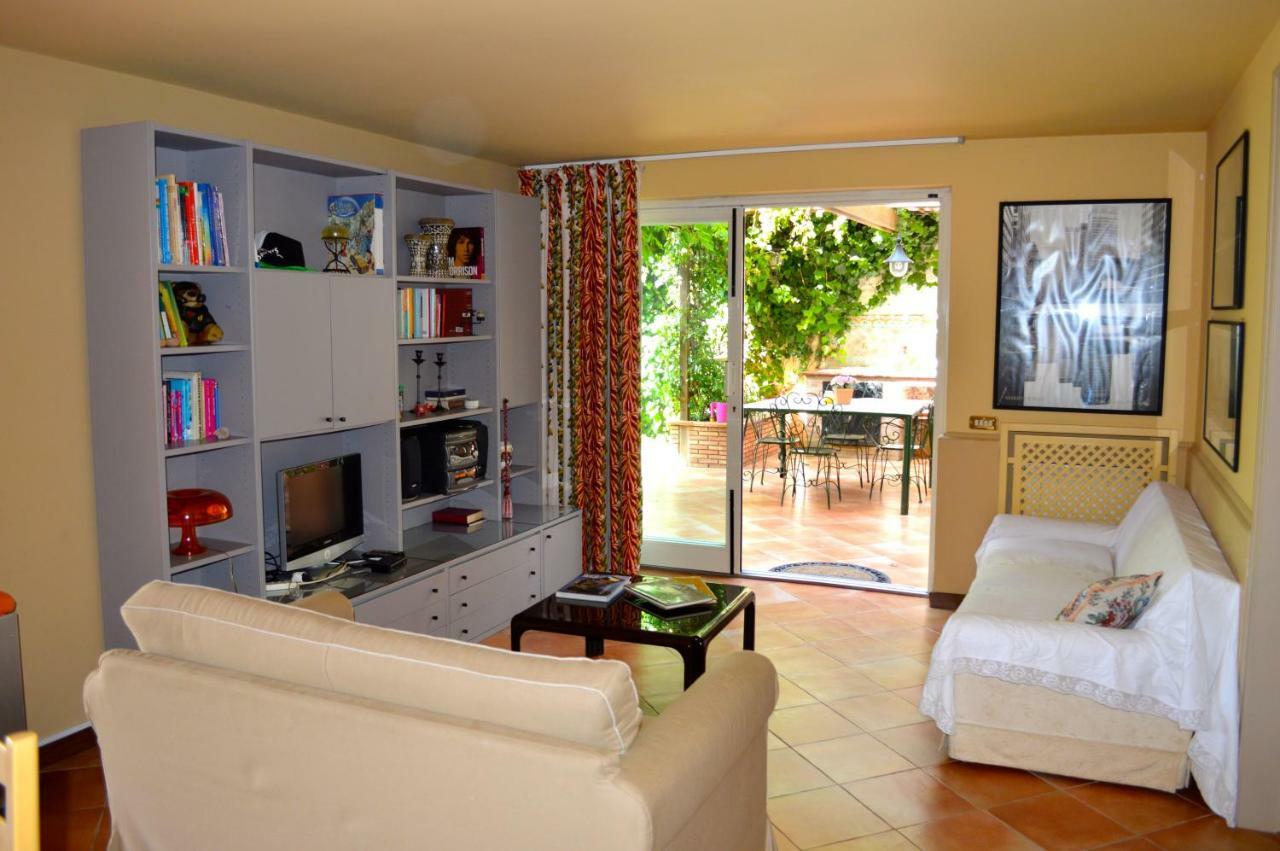 Casa Magnolia Apartment Гравина ди Катания Екстериор снимка